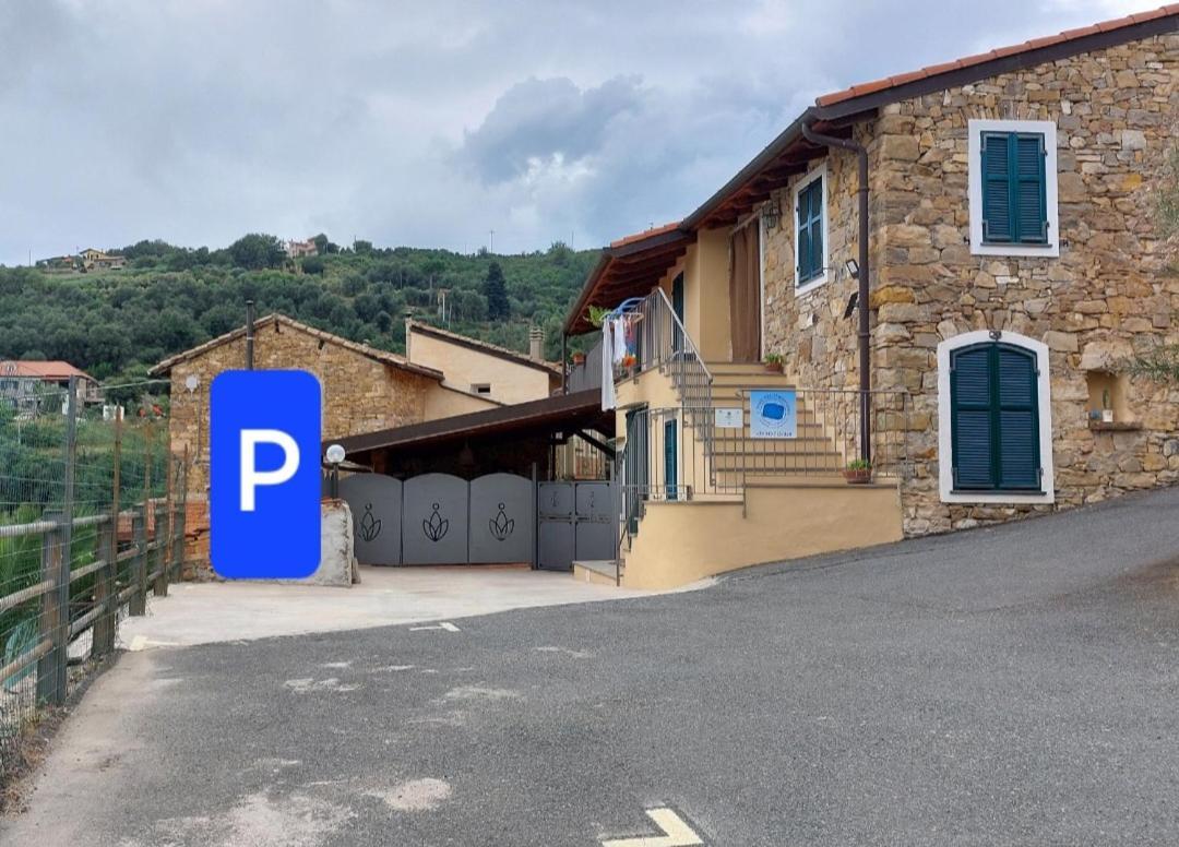 Il Nido Del Viaggiatore Vallebona Zewnętrze zdjęcie