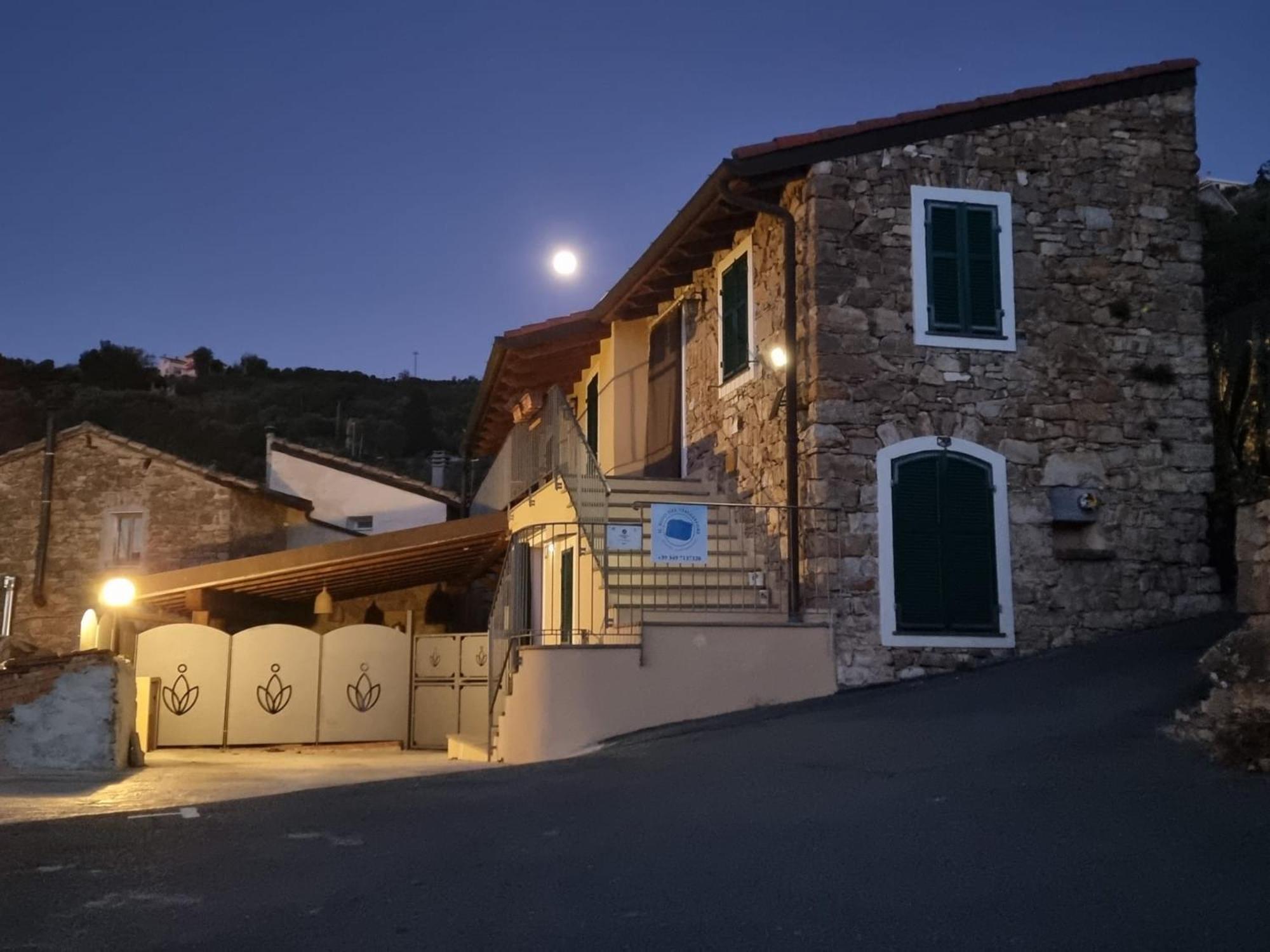 Il Nido Del Viaggiatore Vallebona Zewnętrze zdjęcie
